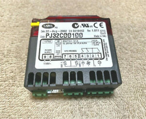 PJ32C00100 Параметрический контроллер для холодильной техники plug-in, 3 реле: компрессор, разморозка (5 A), вентилятор, 2 датчика NTC, съемные терминалы