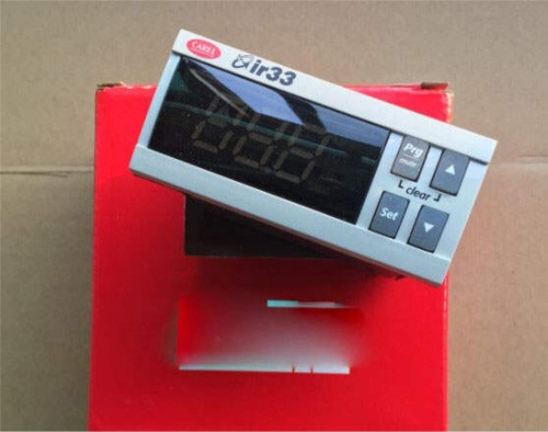 IR00RG0000 Выносной трехзнаковый дисплей для ir33, с зеленым индикатором, монтаж в панель или DIN-рейку