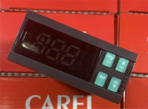 IR33F0EHA0 Универсальный контроллер CAREL IR33